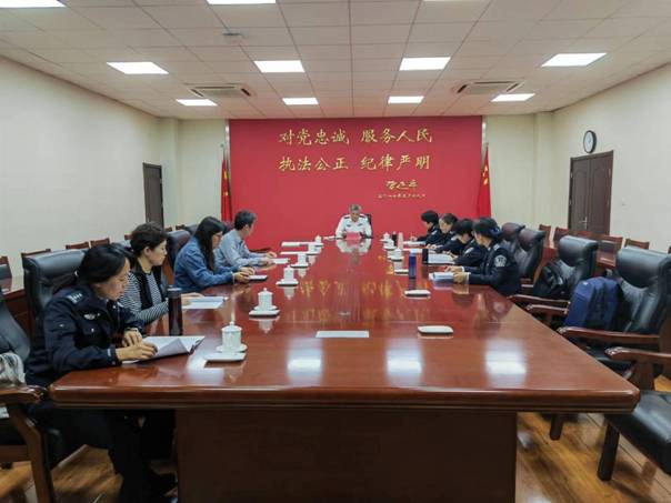 fd2535bcbda4da33a04a9d44c3f2bb8